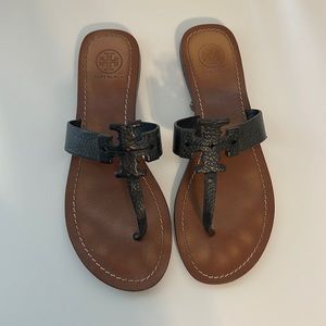 Black leather Tory Burch logo sandals